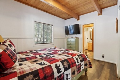 Moonridge mountain chalet with ski slope views! Nestled in the - photo 21