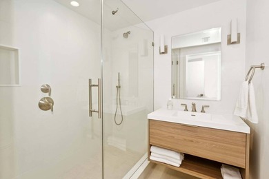 Light-filled estate on 1.56 private acres, recently upgraded - photo 21