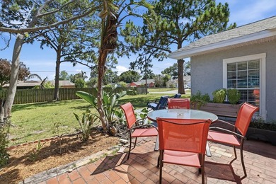 Looking for a cute, renovated 2 bed/2 bath, with no HOA, a large - photo 22