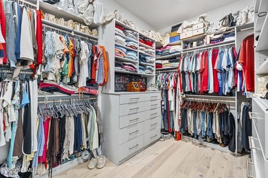 Freshly updated, upgraded and ready to go.  There is nothing to - photo 25
