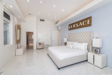 Perched on the eastern facing perimeter of the prestigious - photo 8