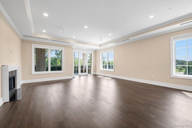 North Hills, corner 2 Bedroom with den. 2.5 bathrooms, Chefs - photo 4