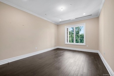 North Hills, corner 2 Bedroom with den. 2.5 bathrooms, Chefs - photo 8