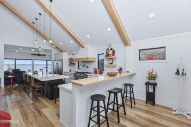 STUNNING LAKE HOME ON LAKE KAMPESKA - photo 3