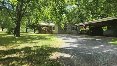 3 bedroom 2 bath with 1764 sq ft living space. Built in 1998 - photo 10