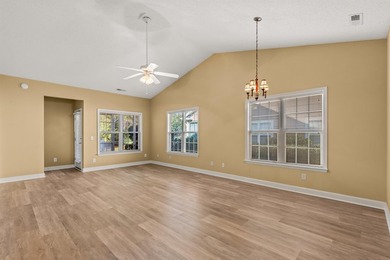NEWLY REFRESHED & MOVE-IN READY! Discover this inviting - photo 18