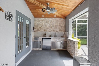 Location, Location, Location! This beautifully maintained 2,245 - photo 10