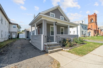 Hudson River Home For Sale in Watervliet New York