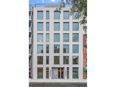 East River Condo For Sale in New York (Manhattan) New York