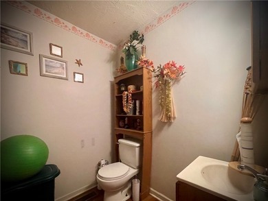This unique 1,080 sq. ft. corner property is currently operating - photo 13