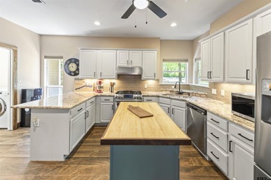 Welcome to 233 E El Dorado-an updated and well-appointed - photo 13