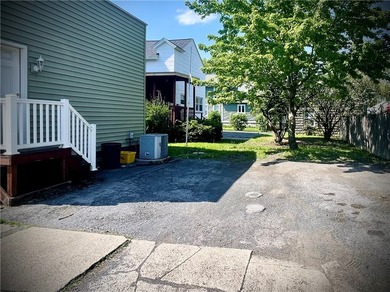 This unique 1,080 sq. ft. corner property is currently operating - photo 14