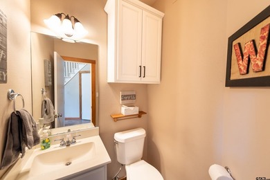 Welcome to 233 E El Dorado-an updated and well-appointed - photo 16