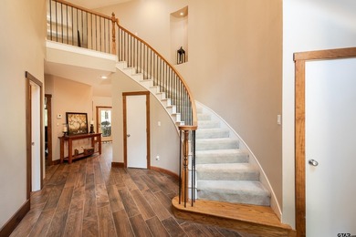 Welcome to 233 E El Dorado-an updated and well-appointed - photo 21