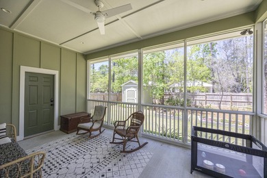 Custom built 3-bedroom Florida cottage with a metal roof, modern - photo 26
