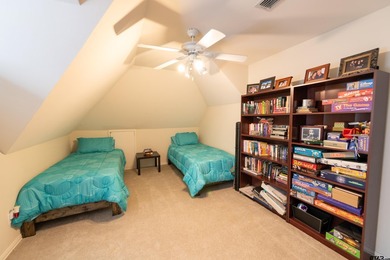 Welcome to 233 E El Dorado-an updated and well-appointed - photo 28