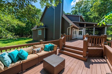 Welcome to 233 E El Dorado-an updated and well-appointed - photo 35