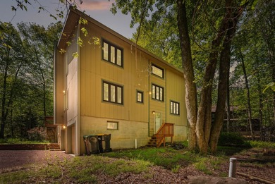 Welcome to 4169 Hemlock Trail! This tri-level beauty has been - photo 38