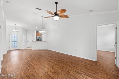 Don't miss your chance to snag this fabulous family Waterfront - photo 9