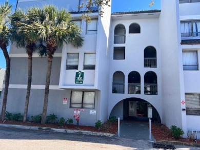 Lake Mangonia Condo For Sale in West Palm Beach Florida