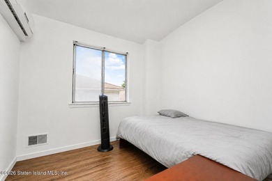Welcome to this well-maintained single-family semi-attached home - photo 17