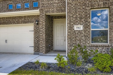 This like new, barely lived in smart home, features an open - photo 3