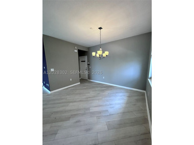 Beautiful waterfront townhouse located in the highly desirable - photo 8