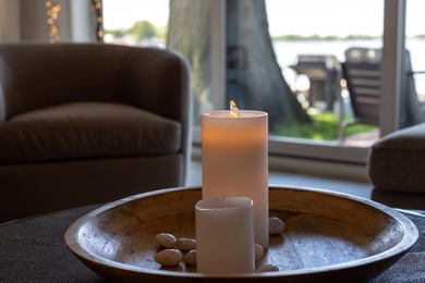 Modern lakefront luxury meets timeless tranquility. Fully - photo 43