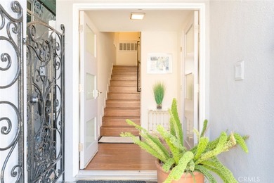 Now vacant and move-in ready, the property can be optionally - photo 8