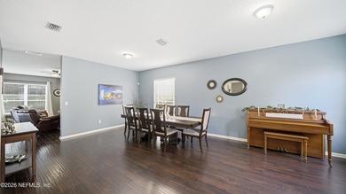Located on a quiet cul-de-sac in the sought-after Heritage - photo 3