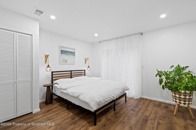 Welcome to your own private lakeside retreat in the desirable - photo 16