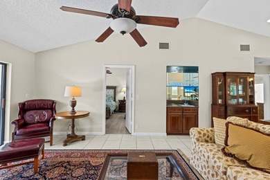 Imagine waking up every day to peaceful, wide lake views right - photo 20