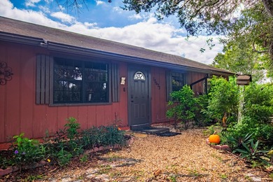 (private lake, pond, coastal) Home For Sale in The Acreage Florida