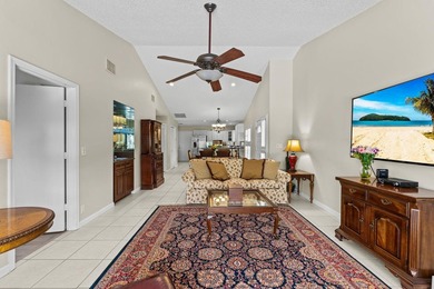 Imagine waking up every day to peaceful, wide lake views right - photo 22