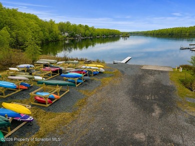 Welcome to your own private lakeside retreat in the desirable - photo 31