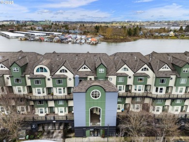 Lake Condo For Sale in Portland, Oregon