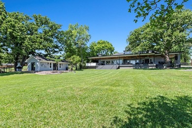 Approximately 528 feet of platted water frontage, a spectacular - photo 29