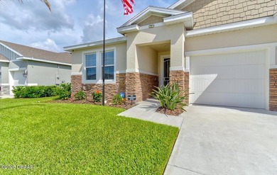 Welcome to this beautifully appointed home in the sought-after - photo 4