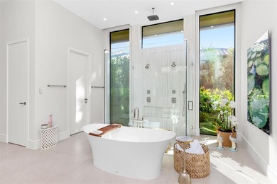 Premiere Las Olas living meets new-construction luxury on one of