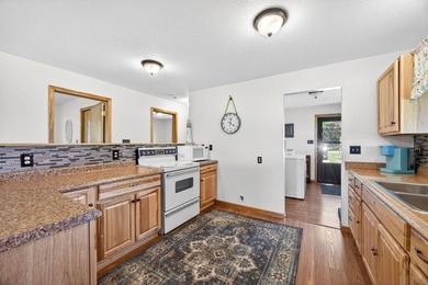 Turn-key lakefront living on Pleasant Lake! This beautifully - photo 8