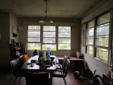 Classic Hawaiian home built in the 1940's. High ceilings with - photo 7