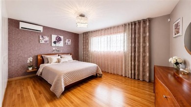 Beautiful and spacious semi-detached single-family home in the - photo 15