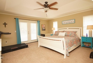 Welcome to the gated community of Parkwood Estates! We are - photo 19