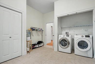 Luxury, Scale, and Energy Independence Meet in This Decatur, IL - photo 34