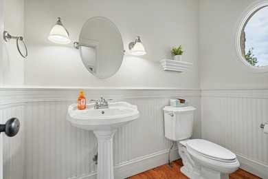 Luxury, Scale, and Energy Independence Meet in This Decatur, IL - photo 35