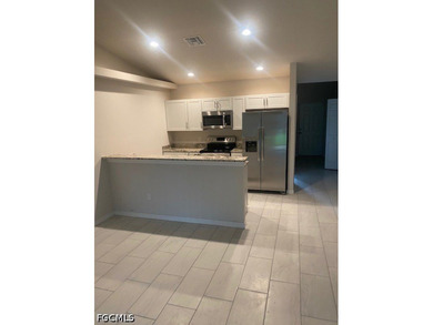 Duplex built in 2023 with 6-bedroom, 4-bathroom duplex is - photo 5