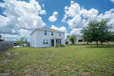 Beautifully renovated 4+Den, 2.5-bath home with a 2-car garage - photo 44