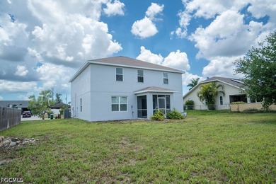 Beautifully renovated 4+Den, 2.5-bath home with a 2-car garage - photo 45