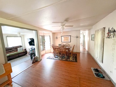 NEAR THE LAKE AND TOWN SERVICES 2 bedroom (plus bonus room that - photo 7