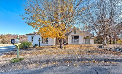 Lake Loch Lomond Home For Sale in Bella Vista Arkansas